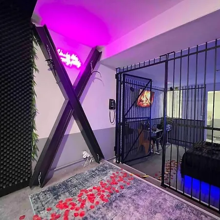 50 Nuances De Gris - Bdsm - Loveroom Souppes-sur-Loing Exterior foto