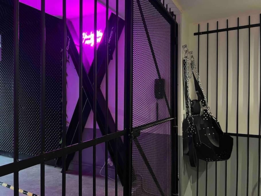 50 Nuances De Gris - Bdsm - Loveroom Apartment